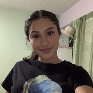 Meet your Posher, Brianna